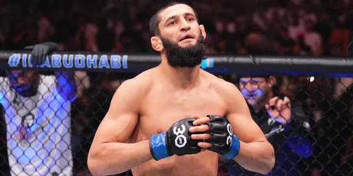 Источник: Чимаев снялся с боя против Уиттакера на турнире UFC в Саудовской Аравии