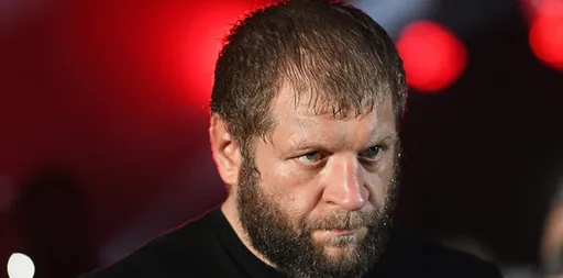 Александр Емельяненко успешно перенес операцию на позвоночнике
