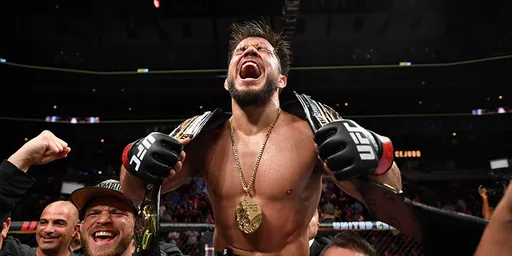 Экс-чемпион UFC в двух дивизионах Сехудо завершил карьеру