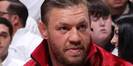 Макгрегор показал свой новый образ, бойца сравнили с легендой WWE