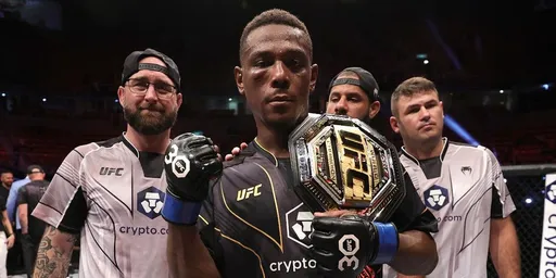 Хилл и Морено – новые чемпионы UFC, Альдо станет членом Зала славы промоушена: самое главное за день в единоборствах