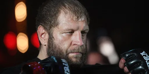 Хрюнов: с 1 января Александр Емельяненко начнет готовиться к бою, запланированному на конец февраля