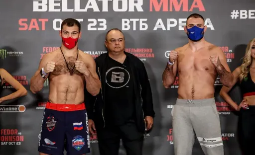 Анатолий Токов раздельным решением победил Шарафа Давлатмуродова на Bellator 269