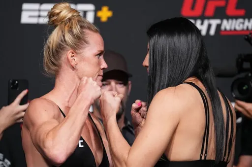 Где смотреть повтор турнира UFC Vegas 55: Холм – Виера