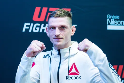 Рондерос заменит Пайва в поединке с Двораком на UFC Fight Night 188