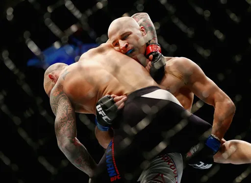 Промоушен UFC уволил Александра Яковлева