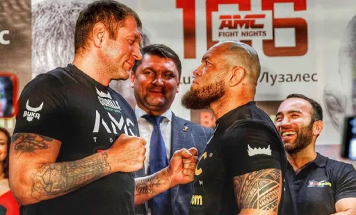 «Как сказал мой брат Федор, кто не падал, тот не вставал»: кто победил в поединке Емельяненко – Сантос