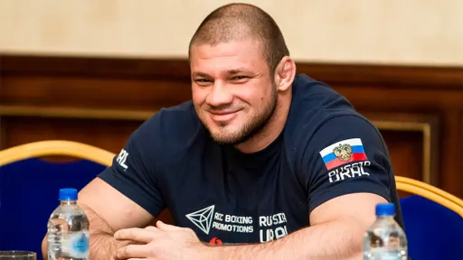 Штырков заявил, что волновался за Федора в бою с Джонсоном