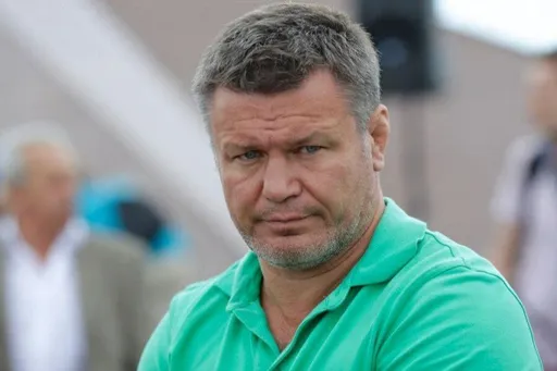 Олег Тактаров показал архивные фотографии с пионерского спортлагеря