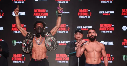 Патрисио Фрейре победил Эй Джея Макки и вернул себе титул чемпиона Bellator