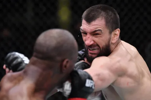 Хабиб поздравил брата с первой победой в UFC