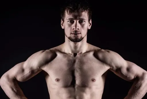 Владимир Токов и Аймард Гуи встретятся на турнире Bellator в Москве