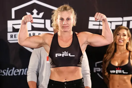 Кайла Харрисон переподписала контракт с PFL