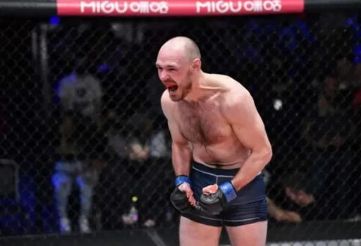 Вячеслав Борщев проведет дебютный бой в UFC 16 января