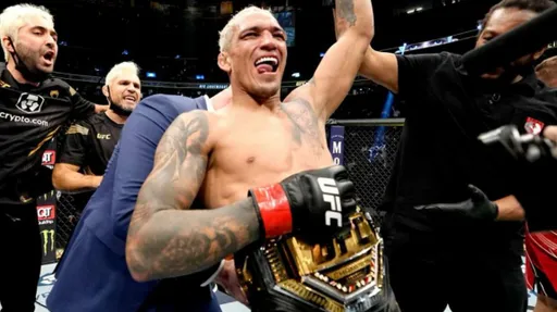 Чарльз Оливейра: было бы здорово стать первым бразильским чемпионом UFC в двух дивизионах
