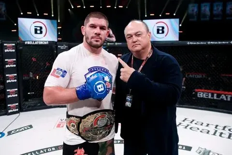 Молдавский прокомментировал свою победу над Джонсоном в главном бою Bellator 261