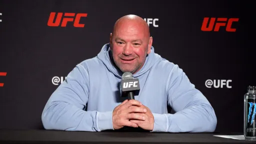 Дана Уайт ответил фанатам, считающим, что в UFC хотят скормить Нейта Диаса Чимаеву