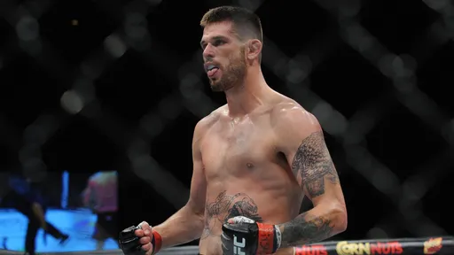 Бой Минс – Робертс пополнил кард турнира UFC on ESPN 25