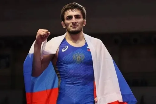 Президент России поздравил борца Абасгаджи Магомедова с победой на чемпионате мира в Осло