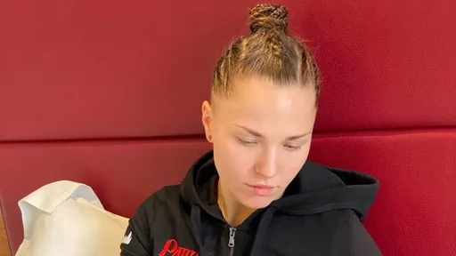 Боец Bellator Алексеева: порой мне приходилось камнями бошки разбивать