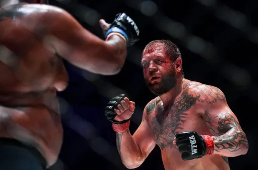 Александр Емельяненко проведет бой в Hardcore MMA