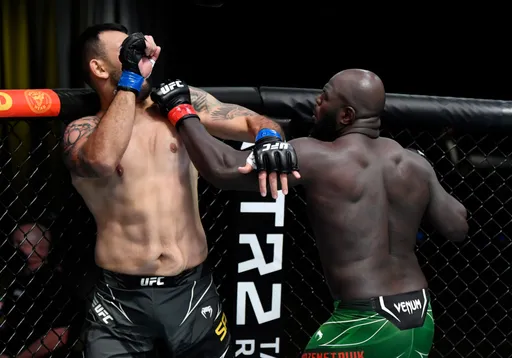 Результаты и бонусы турнира UFC Fight Night 189