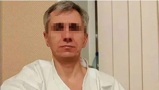 Тренер по карате из Мурманска практиковал с детьми голые тренировки