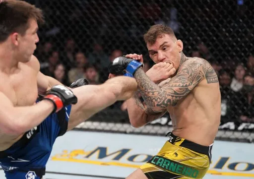 Александр Эрнандес задумался о завершении карьеры после поражения на UFC 271