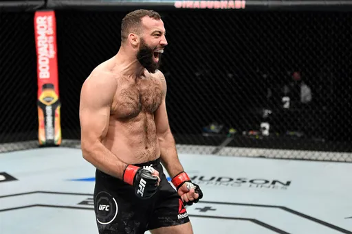 Роман Долидзе и Кайл Дакас проведут бой в UFC 19 июня
