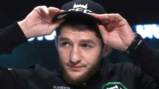 Боец UFC Уланбеков прокомментировал отмену боя с Тайсоном Нэмом