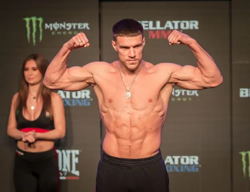 Bellator в анонсе представил Вадима Немкова без российского флага