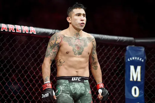 Бой Алехандро Переса и Джонни Эдуардо состоится 2 октября в UFC