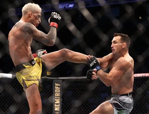 Результаты турнира UFC 262