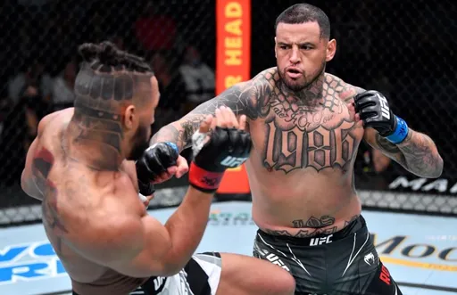 Кевин Ли единогласным решением судей проиграл Даниэлю Родригесу на UFC on ESPN 30