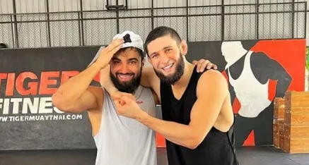 Хамзат Чимаев предложил Дане Уайту подписать своего друга в UFC
