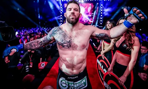 Райан Бейдер победил Валентина Молдавского и защитил титул Bellator в тяжелом весе