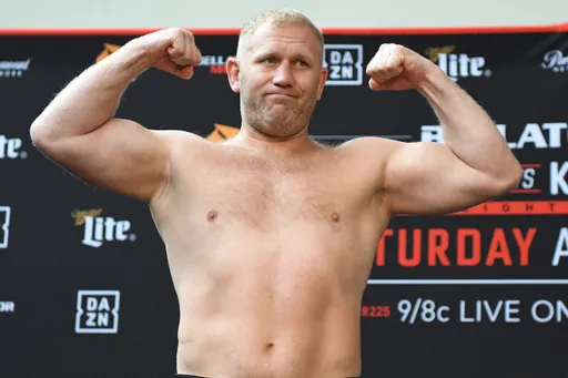 Сергей Харитонов подписал новый контракт с Bellator