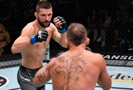 Гамрот победил Стивенса болевым приемом на UFC on ESPN 26