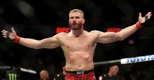 Чемпион UFC Блахович принял участие в телешоу «Ninja Warrior»