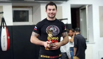 Вартанян оценил шансы Махачева на завоевание титула UFC