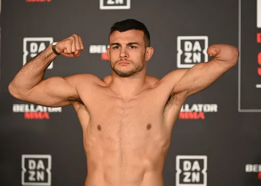 Как не проиграть бой судьбе. Мотивирующая история однорукого бойца Bellator Ника Ньюэлла