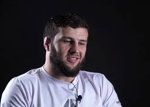 Чемпион АСА Абдурахманов: в спаррингах я делал с Емельяненко то, что Исмаилов сделал с ним в бою