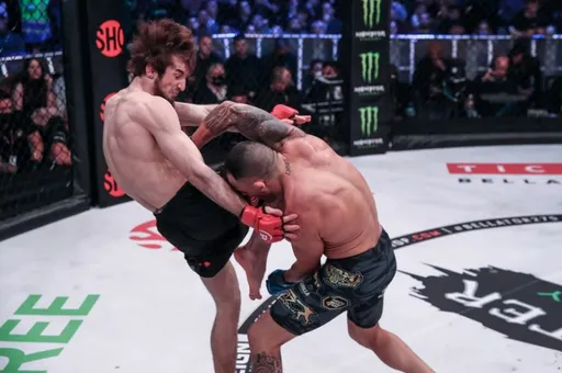 Хасан Магомедшарипов единогласным решением победил Хосе Санчеса на Bellator 275