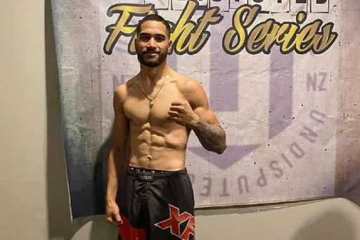 Суд вынес приговор обвиняемому в убийстве спарринг-партнера чемпиона UFC Адесаньи
