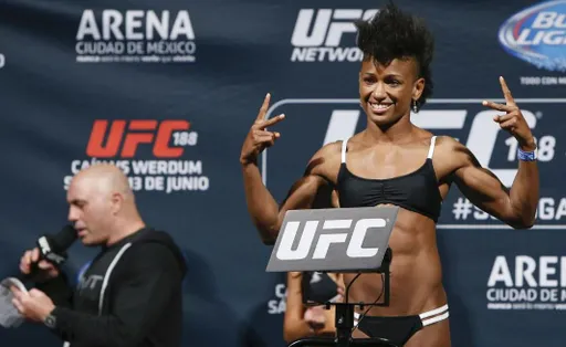Анджела Хилл заменит Нину Нуньес в бою с Амандой Лемос на UFC Fight Night 199
