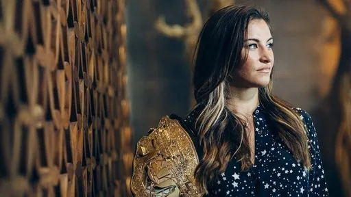 Миша Тейт возвращается в UFC. Легенда женского ММА снова в деле