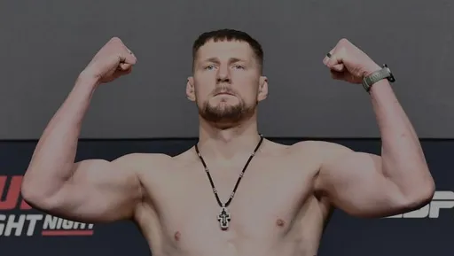 Аспиналл заставил Волкова сдаться в первом раунде главного события UFC Fight Night 204 в Лондоне