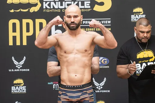 Артем Лобов: гонорар за бой с Беринчиком в разы выше, чем я получал в UFC