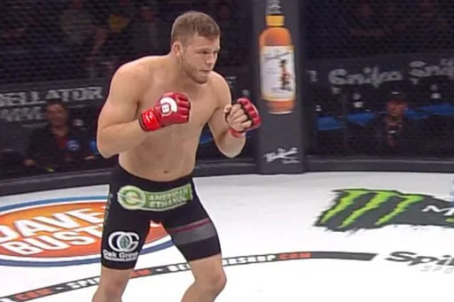 Логан Сторли победил Данте Широ решением судей на Bellator 265