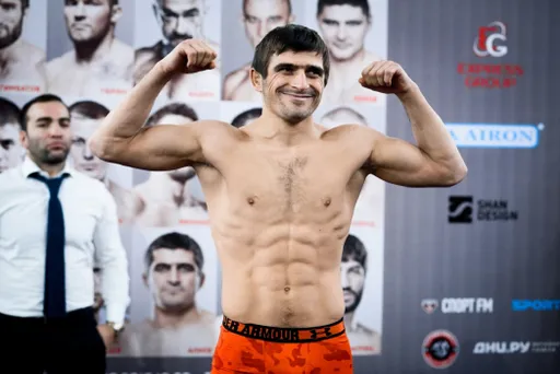 Алиев победил Одинцова на турнире PFL
